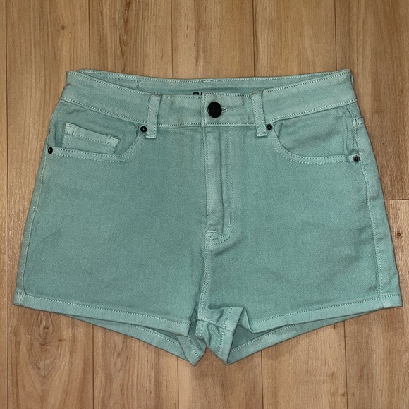 *NWOT* Urban Outfitters BDG high rise erin five pocket shorts - Picture 1 of 5